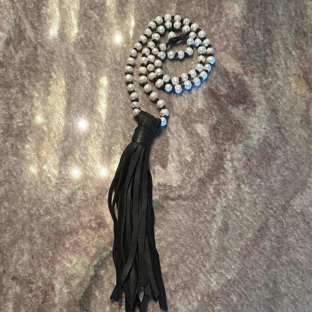 Fresh water peral Necklace with Black Tassel